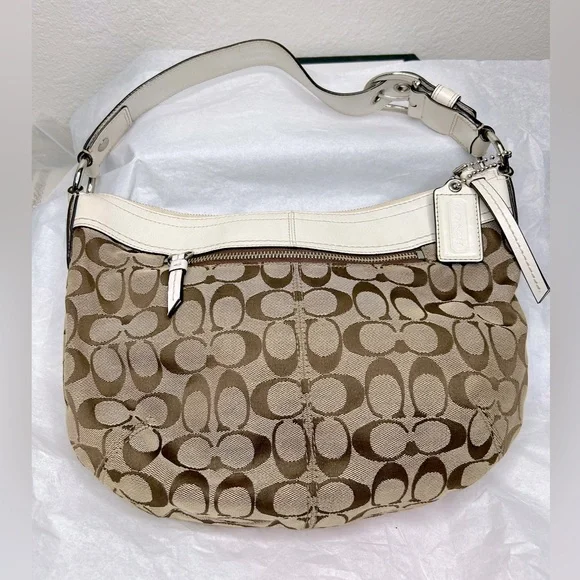 Coach Bag - Picture 1 of 8